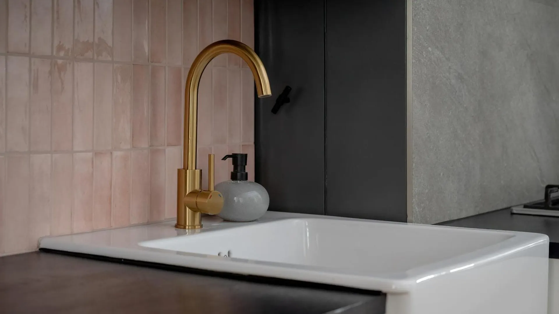 Exclusive Old Town Apartment By Noclegi Renters Vratislav